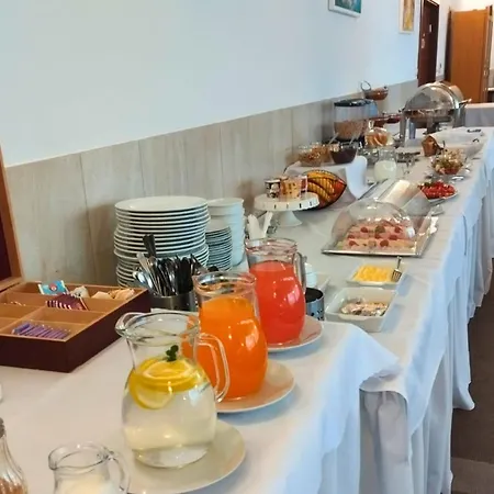 林姆巴ctt酒店 酒店 3*