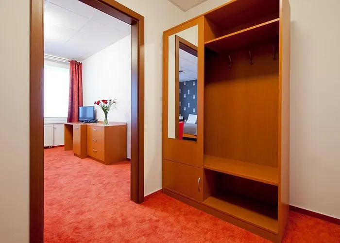 林姆巴ctt酒店 3* 特夫尔多辛